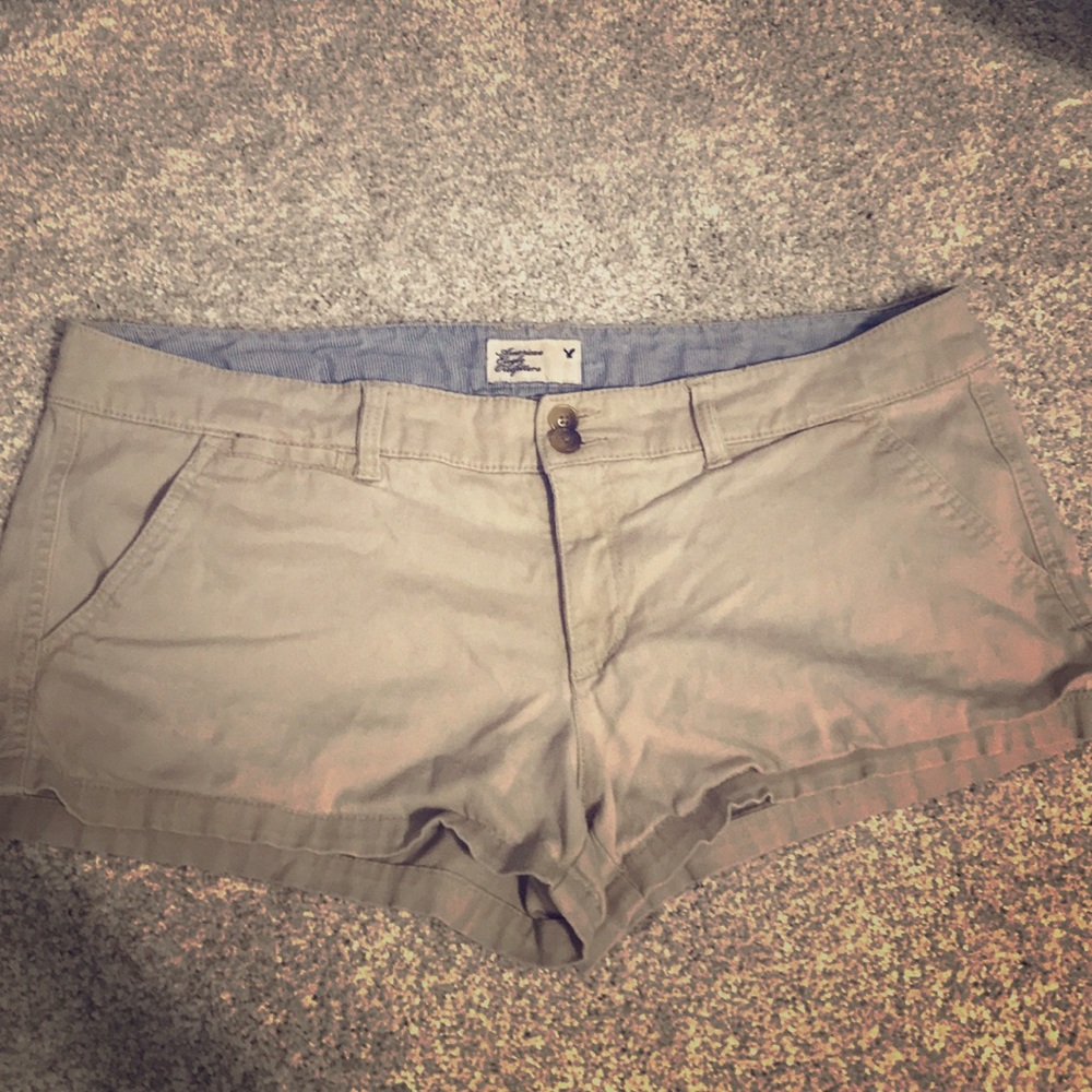 American eagle size 12 stretch khaki shorts